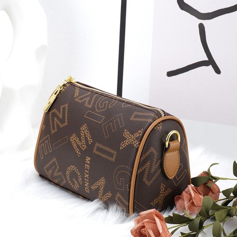 Women’s Casual Stylish Shoulder Bag(50% OFF)