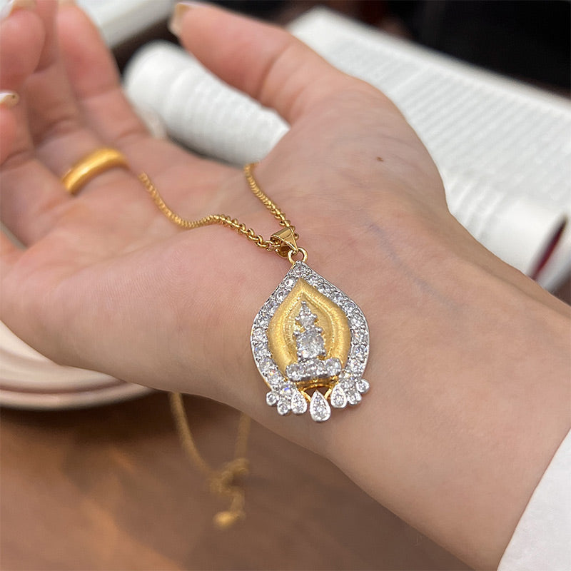📿✨Retro Style Gold Tower Rhinestone Pendant