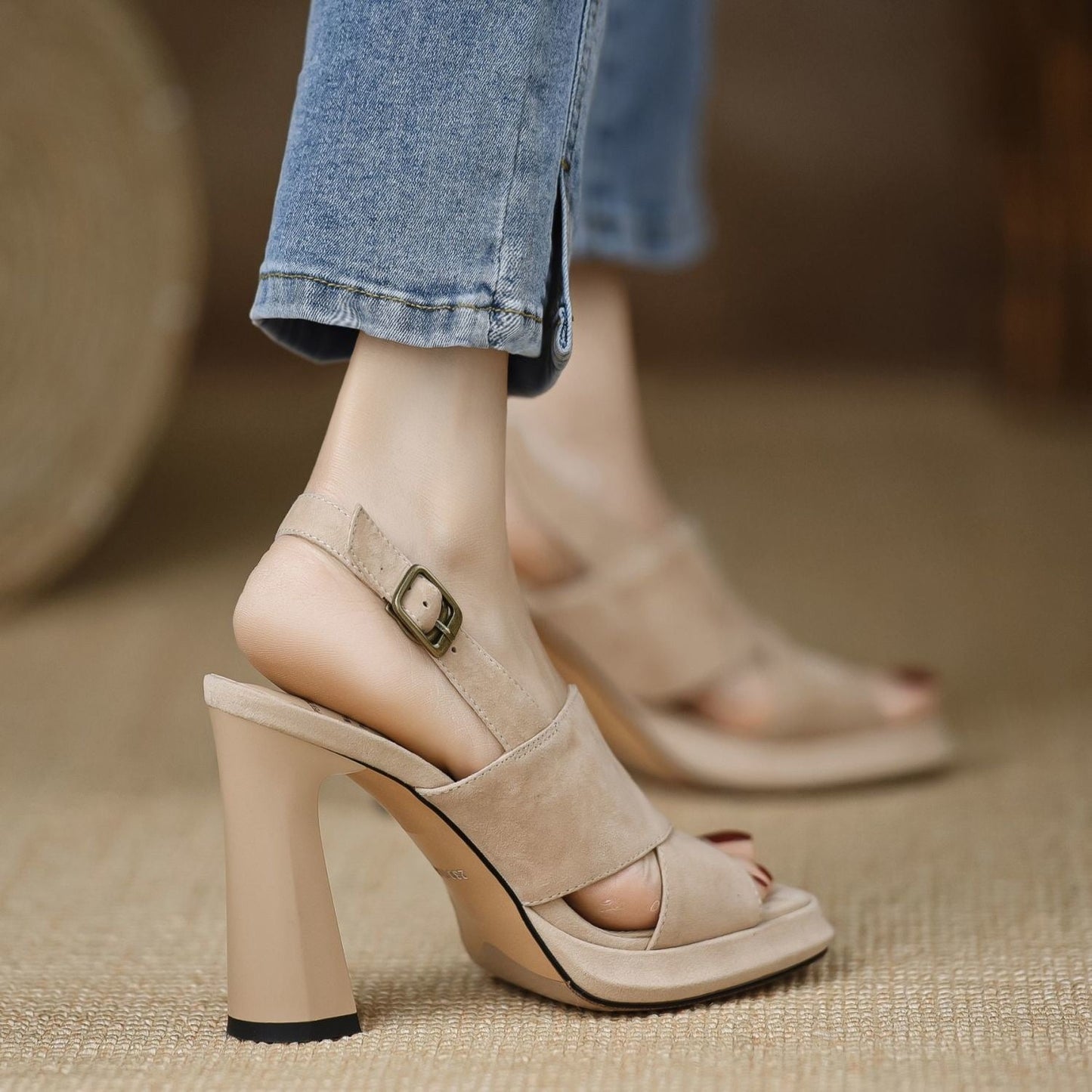 Open Toe Chunky High Heeled Sandals