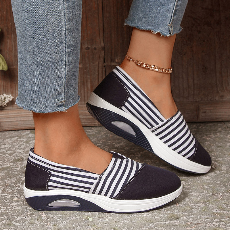 🎁Free shipping⏳Stylish Comfortable Round Toe Striped Canvas Shoes