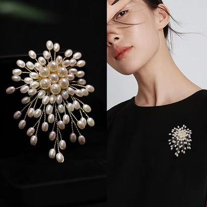 ✨Ladies' high-end exquisite handmade pearl brooch（50% OFF）