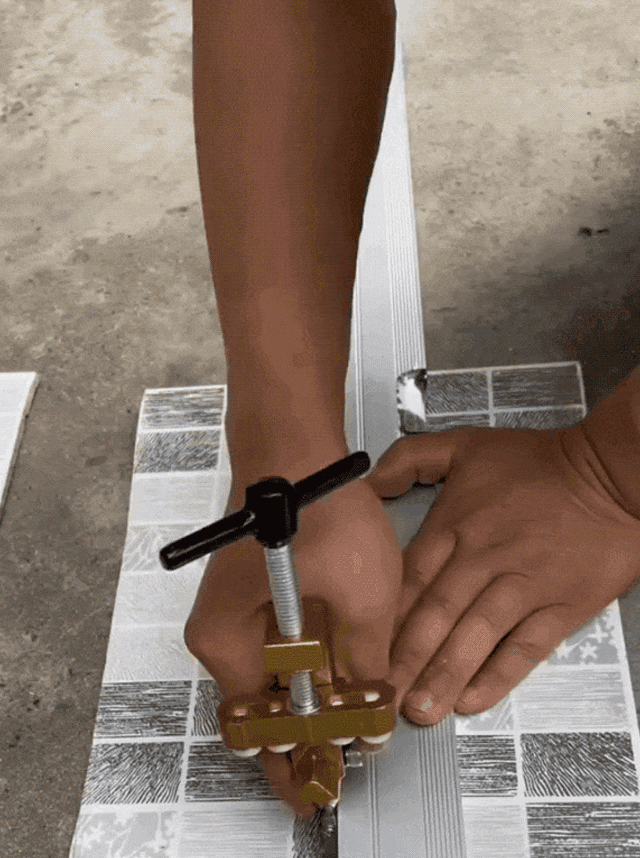 🔥Limited Time 50% OFF🔥Tile Glass Cutting