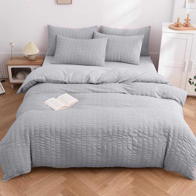 4-Piece Textured Seersucker Bedding Set