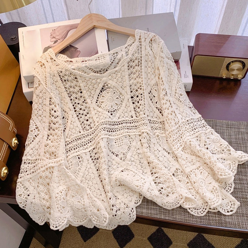 👒 LIMITED TIME 50% OFF! 🌊 Women's Vintage-Inspired Lace Cover-Up Blouse – Flare Sleeves, Bohemian Beachwear 🌸