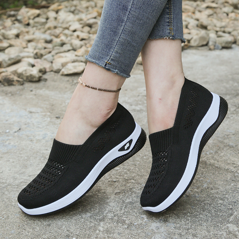 Women's Breathable Mesh Slip-On Shoes