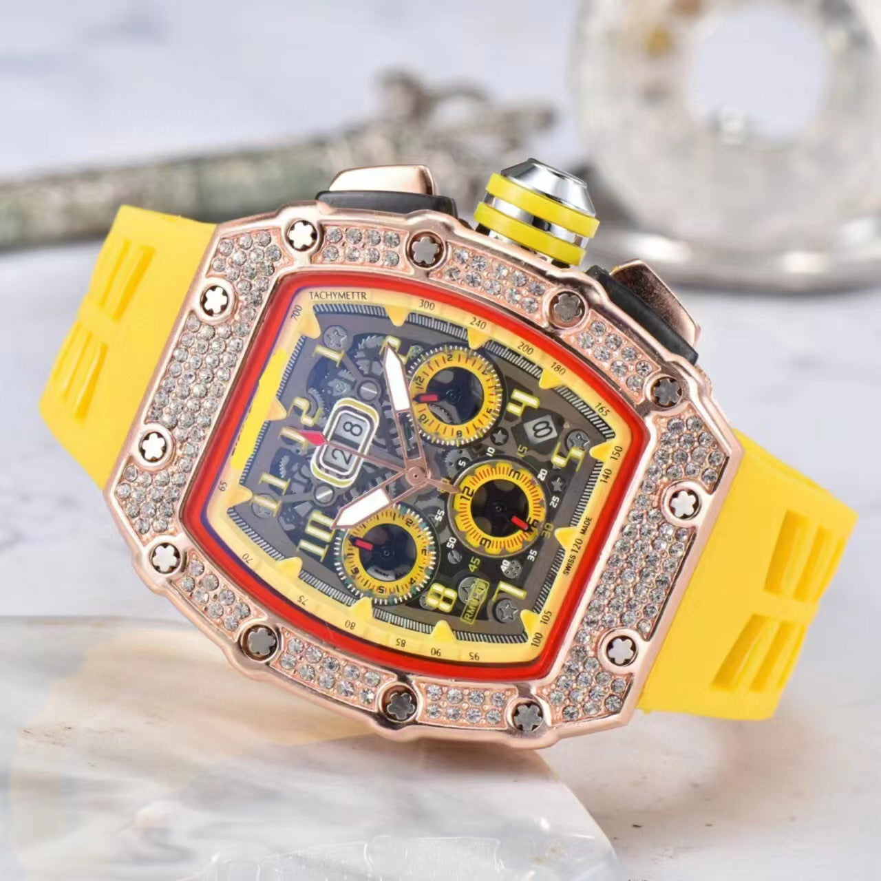 ⌚ LIMITED-TIME 50% OFF! ✨ Luxury Men's Tonneau-Shaped Watch – Rhinestone, Sleek, Bold 🪩
