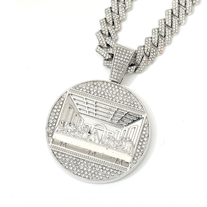 🎉 2026 Sale — Over 46,000 Sold! 💎 Statement Cuban Pendant Chain Necklace – Iced Link Detail 🔥