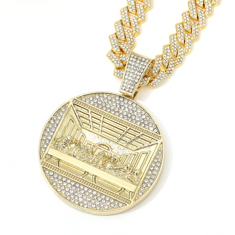 🎉 2026 Sale — Over 46,000 Sold! 💎 Statement Cuban Pendant Chain Necklace – Iced Link Detail 🔥