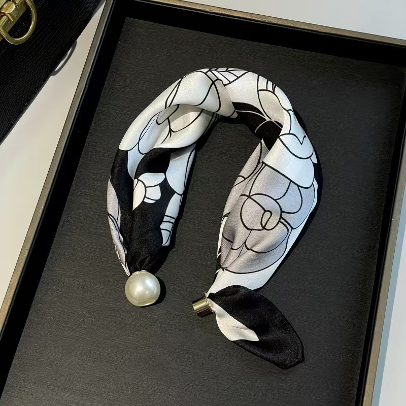 No-Tie Magnetic Pearl Clasp Soft Scarf💟Everyday Versatile Pieces